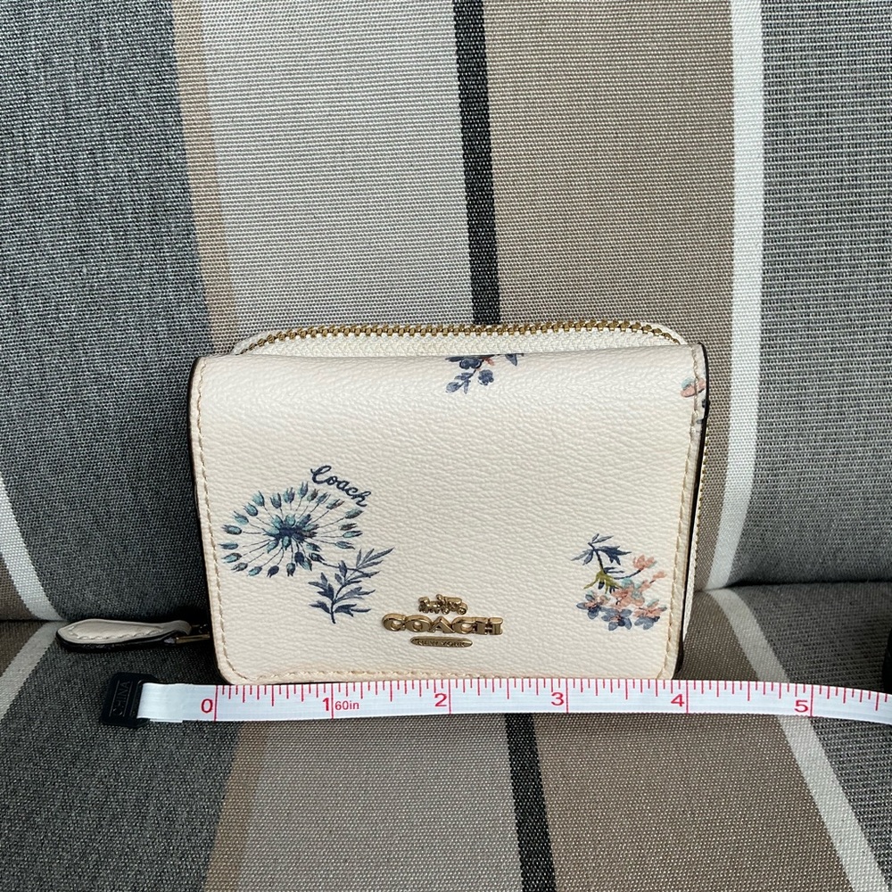 Coach Small Trifold Wallet With Dandelion Floral Print - Picture 11 of 14